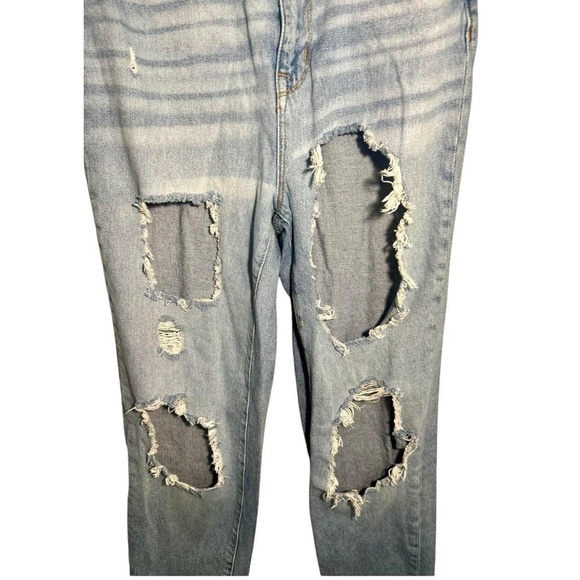 BDG Urban Outfitters Mom Hi-Rise Destroyed Jeans - Picture 2 of 8